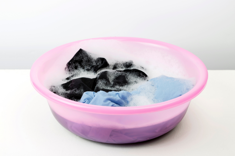 How-to-Soak-Clothes-in-Baking-Soda-Overnight-