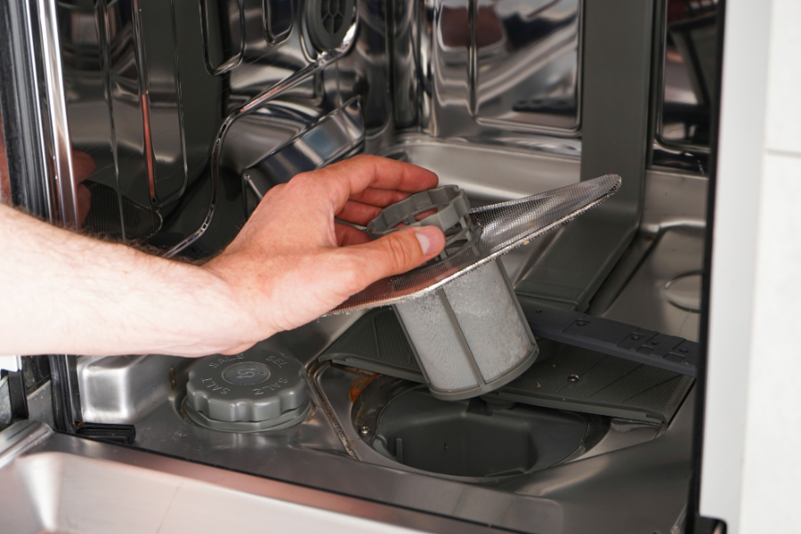 Tips-to-Keep-the-Dishwasher-Clean-